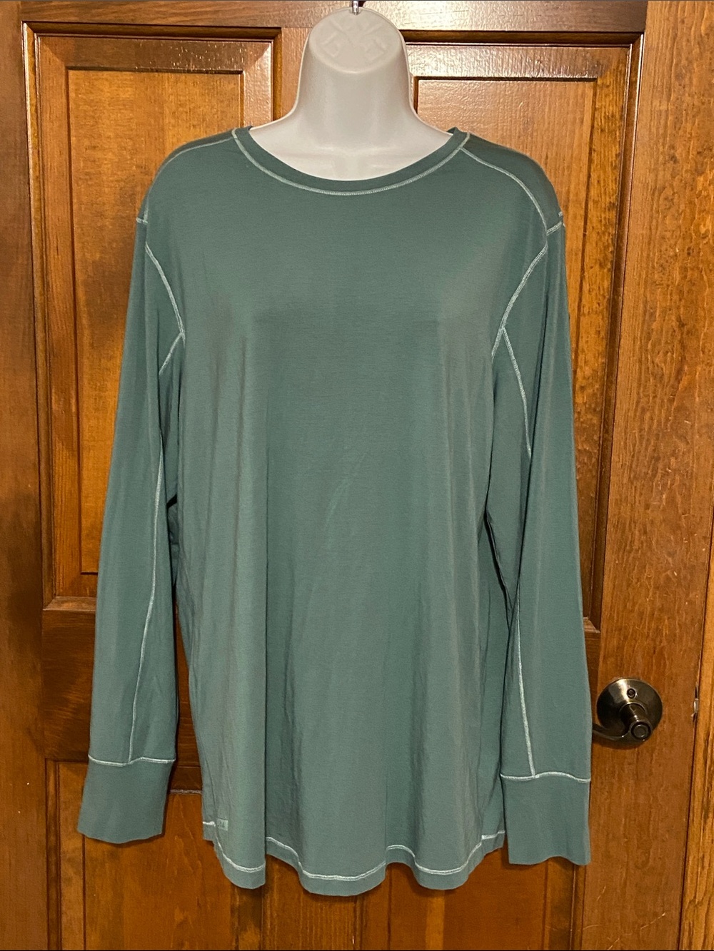 Alphalete Athletics long-sleeve performance long sleeve men’s Size Large
